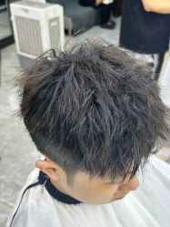 -藤野造型烫发染发