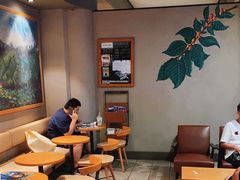 用餐区-星巴克(深圳佳宁娜友谊广场店)