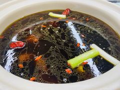 秘制野菌养生汤炖土鸡［小］-名善山珍·野生菌汤锅(文殊院店)