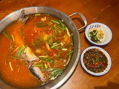 -新凯里酸汤鱼(飞山街店)