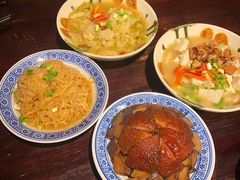 -蓝田九大碗民俗食府(蓝田店)