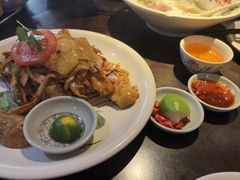 -大头虾越式风味餐厅(光明广场店)