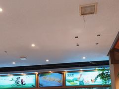 -绿草地·湘菜(酃湖师院店)