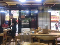 大堂-夜牛潮汕鲜牛肉火锅店(翻身店)