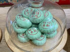 奶黄娃娃鱼酥-印象鲵宴·张家界地标美食名片(溪布街店)