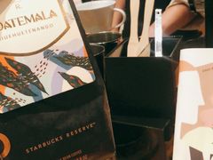 -星巴克臻选(杭州嘉里中心1F店)