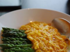 蟹肉蛋白烩芦笋-广州柏悦酒店·悦景轩·粤菜餐厅