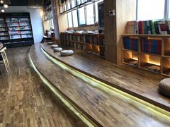 -新华书店(解放中路店)