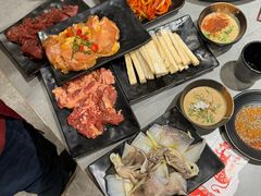 -啊美丽炭火烤肉(滑翔一店)