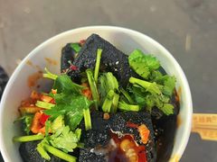 -黑色经典臭豆腐·湖南特产(步行街店)