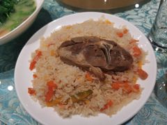 精品手抓饭-巴扎美食·新疆菜·西域歌舞表演餐厅(新疆大厦店)