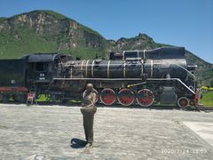 -百里峡七彩艺术小镇