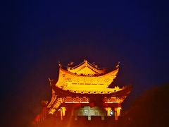 -巴陵广场