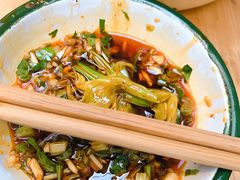 -拈签一笑黄牛肉辣卤串串