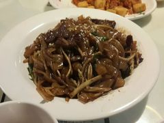 -新大咀港式茶餐厅(宝山万达店)