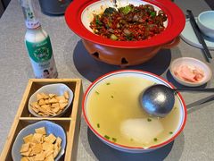 -有红鸡毛店·川菜(建设路店)