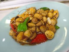 大蒜烧草菇-大草原清真饭庄(沙河店)