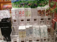 -西西弗书店&矢量咖啡(凯德晶萃广场店)