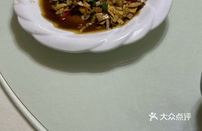White Pickled Cabbage Bamboo Shoot Mushroom Stir-fry
