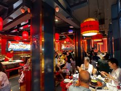 -爱你您·自家鱼塘·活水喷泉鱼火锅(八里店)