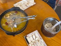 -云朵小院·石锅鱼·野生菌餐厅(蒗放店)