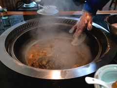 -三里屯土灶炖公鸡地锅鸡(江东店)