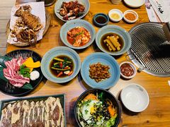 -草家酱蟹炭火烤肉店(珲春南路一店)