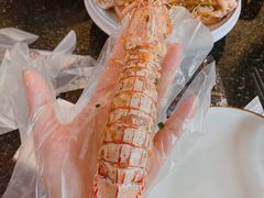 赖尿虾有膏-三妹小龙虾·黄油蟹(华侨城总店)