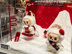 -泡泡玛特POPMART(蓝色港湾店)