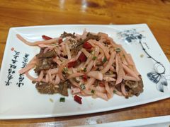 萝卜炖牛肉-思金拉措庄园藏餐(太阳岛店)
