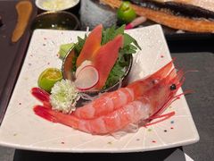 -铭牛烧肉·和牛海鲜自助(高新月牙湖店)