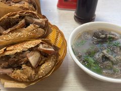 -洪峰浩老北京烧饼夹肉(角门路店)
