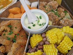 -黄桷树曹家私房菜(江与城店)