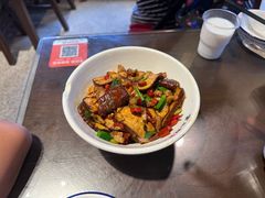 -富正毅三下锅·湘西韵味(天门山索道店)