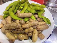 煮毛豆-马路牙子烧烤音乐酒馆(望京店)
