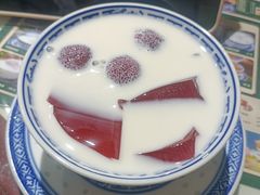 -广信牛奶甜品世家(台东店)