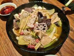 -万记麻辣烫国展总店