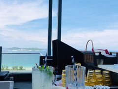 -瑰丽酒店·海吧·天际下午茶·现场DJ·天台酒吧