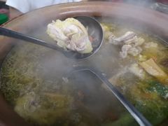 -威邵鸡煲(西华路总店)