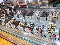-VENCHI 闻绮(上海佛罗伦萨小镇店)