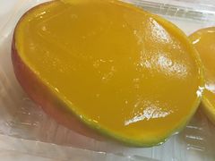 -志龙皇冠吃货椰子铺