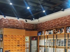 -斯维卡眼镜林·蔡司视觉合作店(青浦宝龙广场店)
