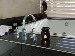 -三亚亚龙湾雅高铂尔曼别墅度假酒店