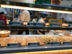 面包甜点陈列柜-袁记云饺(鼓楼店)