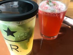 -星巴克臻选(上海合生汇1F店)