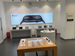 -Apple授权专营店(宝山万达店)