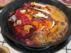 -扎起市井老火锅(乐山总店)
