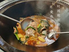 -老刘生态大鱼坊铁锅炖鱼(赛马场店)