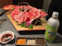 -铭牛烧肉·和牛海鲜自助(高新月牙湖店)
