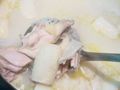 竹笙王猪肚鸡-顺德公广东猪肚鸡·煲仔饭(白石洲店)